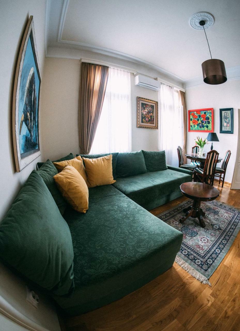 Crown Apartment With Garden View Belgrado Exterior foto